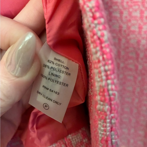 Calvin Klein Pink Tweed Suit with pencil skirt (Blazer=6, Skirt =4) - Picture 5 of 13